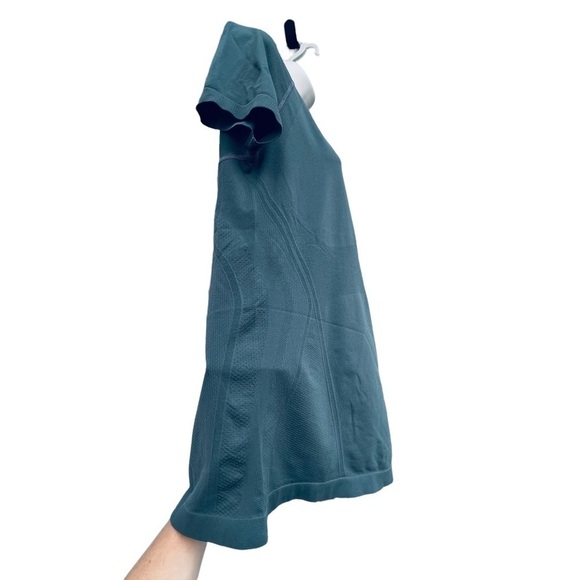 Athletic Top Short Sleeved Fitted Muscle Workout Grey Green like Run Swiftly - Picture 7 of 13